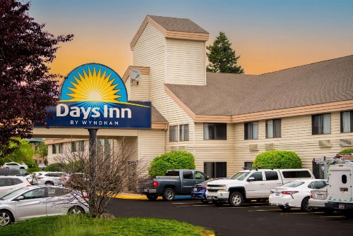 Days Inn by Wyndham Coeur d'Alene - image 4