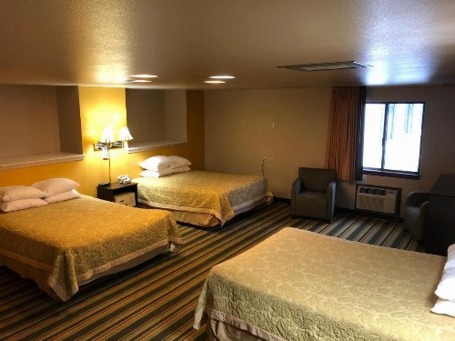 Super 8 by Wyndham Coeur d'Alene - image 25