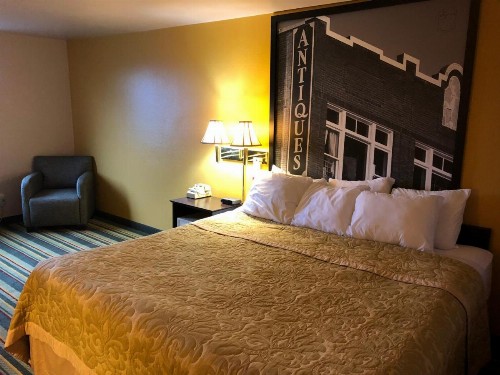 Super 8 by Wyndham Coeur d'Alene - image 7