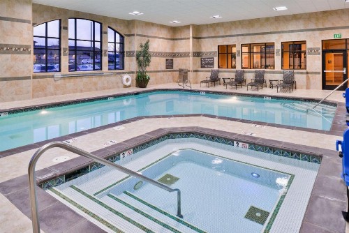 Hampton Inn and Suites Coeur d'Alene - image 10