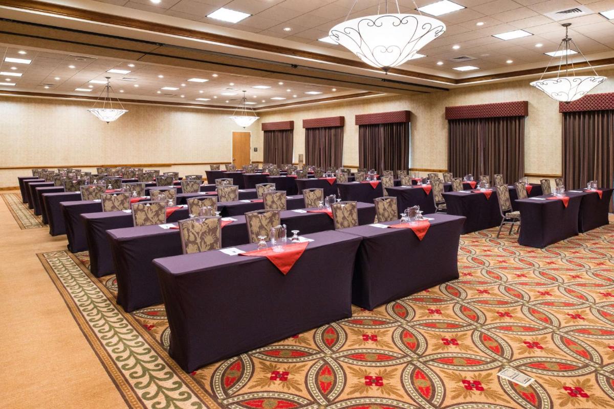 Hampton Inn and Suites Coeur d'Alene - image 2