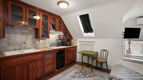 Greenbriar Inn - image 23