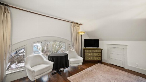 Greenbriar Inn - image 30