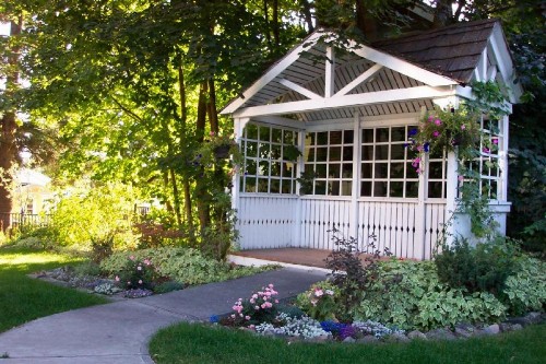 Greenbriar Inn - image 8