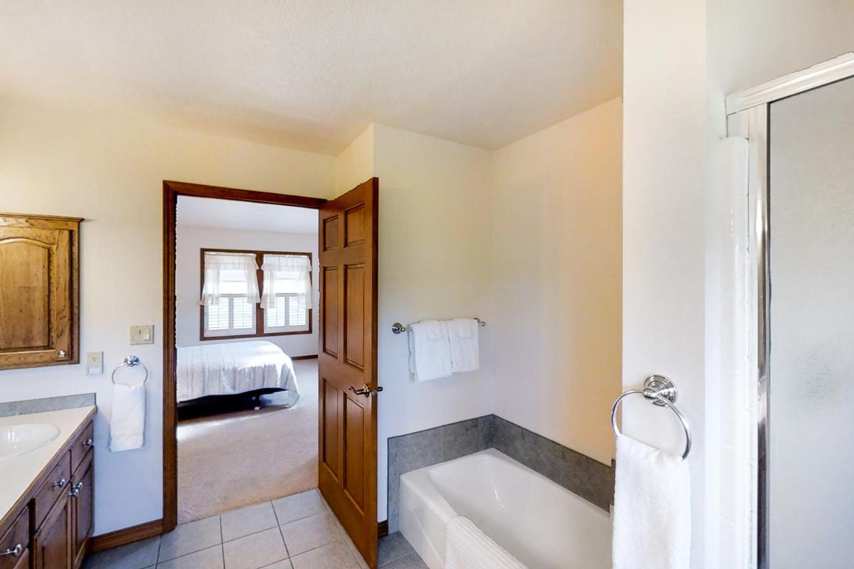 Coeur d'Alene Country Retreat - image 7