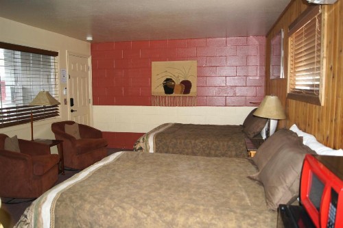Flamingo Motel - image 16