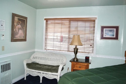 Flamingo Motel - image 26