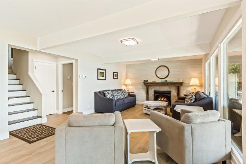 Mica Bay Serenity Cabin - image 11