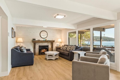 Mica Bay Serenity Cabin - image 12