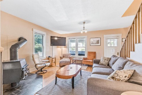 Patty's Place - image 10