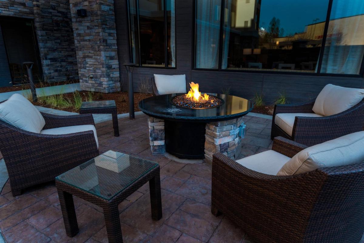 Staybridge Suites Coeur d'Alene an IHG Hotel - image 4