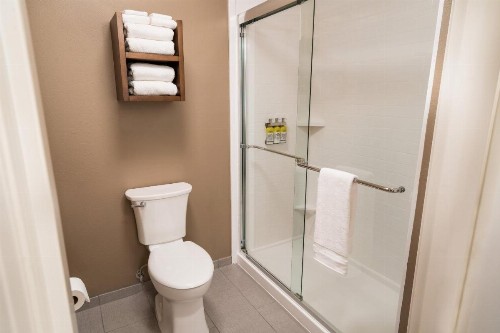 Staybridge Suites Coeur d'Alene an IHG Hotel - image 41