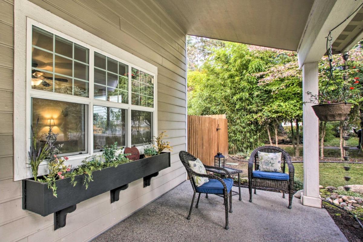 Charming Coeur d'Alene Abode - Steps to Tubbs Hill! - image 2