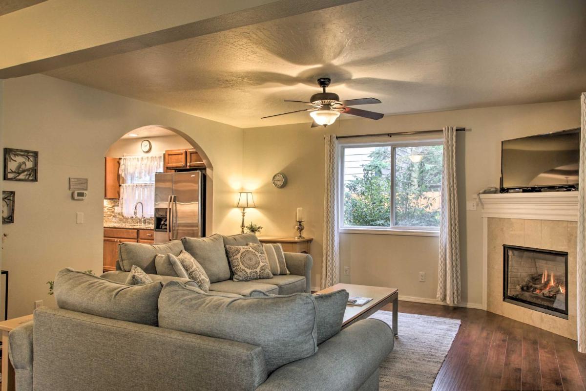 Charming Coeur d'Alene Abode - Steps to Tubbs Hill! - image 5