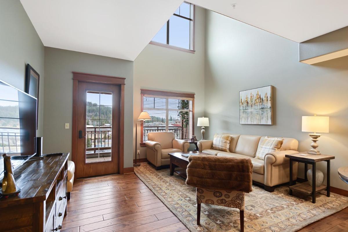 Fabulous Riverstone Retreat - image 7