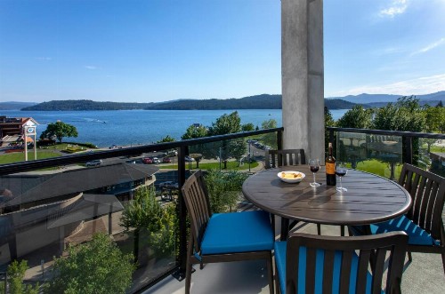 One Lakeside - image 28