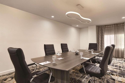 Radisson Hotel Atlanta Airport - image 14