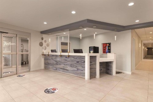 Radisson Hotel Atlanta Airport - image 38