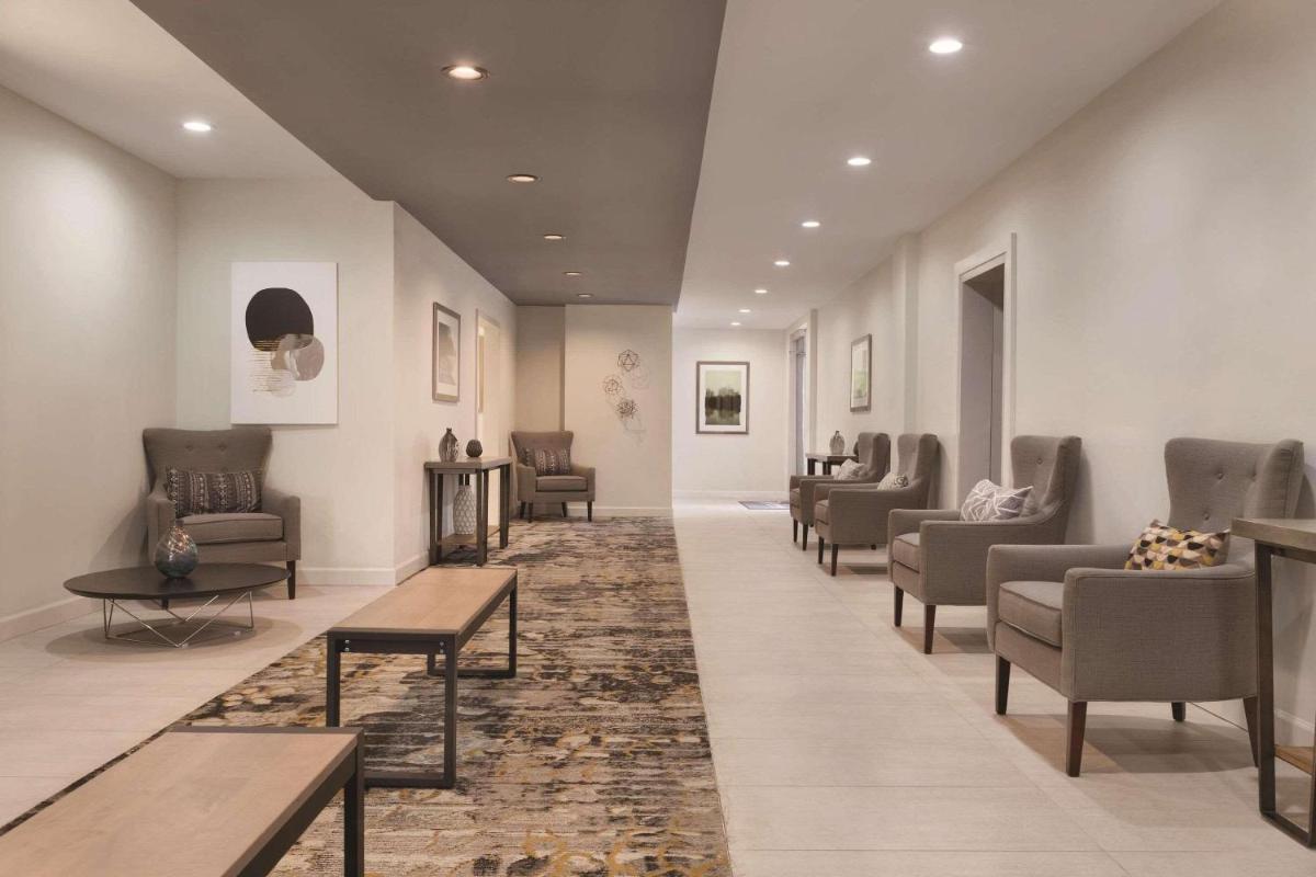 Radisson Hotel Atlanta Airport - image 7