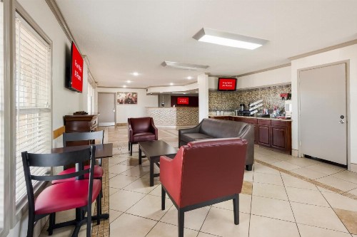 Manor Inn College Station - image 25