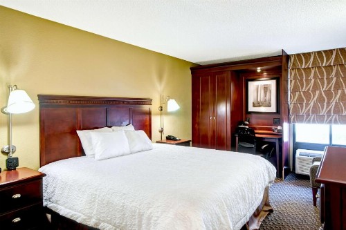 Hampton Inn College Station-Near Texas A&M University - image 15