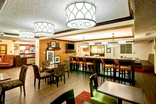 Hampton Inn College Station-Near Texas A&M University - image 3