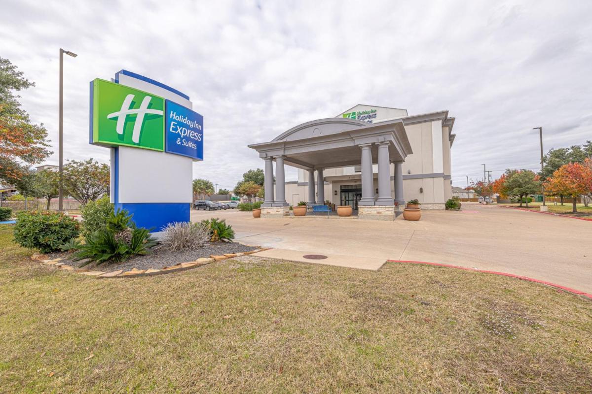 Holiday Inn Express Hotel & Suites College Station an IHG Hotel - main image