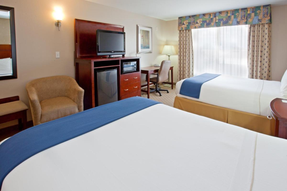 Holiday Inn Express Hotel & Suites College Station an IHG Hotel - image 7