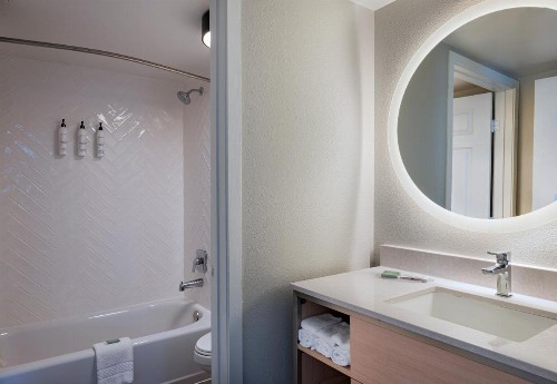 TownePlace Suites by Marriott College Station - image 21