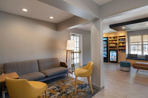 TownePlace Suites by Marriott College Station - image 26