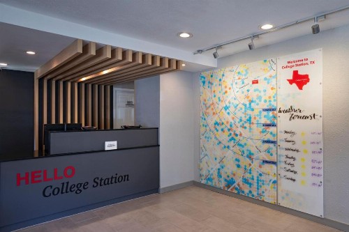 TownePlace Suites by Marriott College Station - image 3