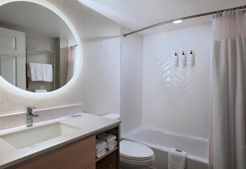 TownePlace Suites by Marriott College Station - image 30