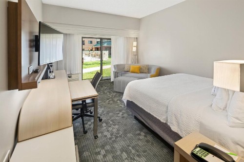 Courtyard by Marriott Bryan College Station - image 17