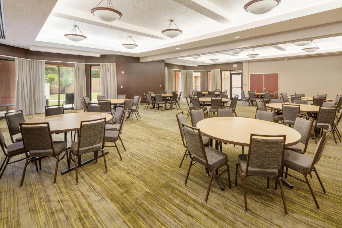 Courtyard by Marriott Bryan College Station - image 7