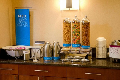 Hampton Inn & Suites College Station - image 11