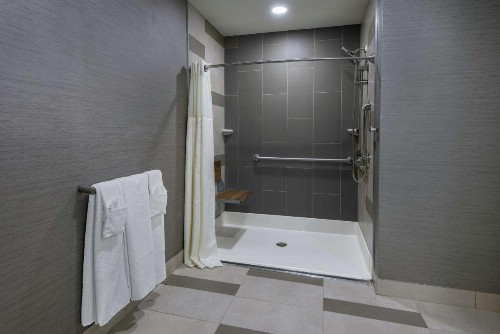 Hilton College Station & Conference Center - image 19