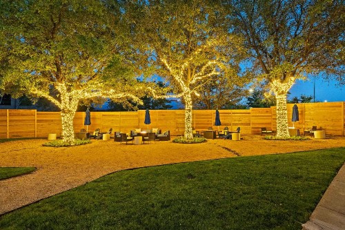 Hilton College Station & Conference Center - image 4