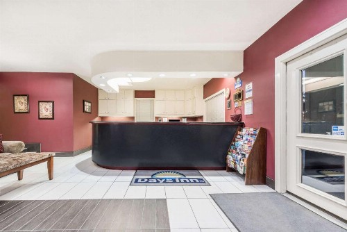 Days Inn by Wyndham Bryan College Station - image 3