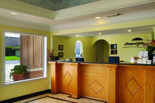 Americas Best Value Inn & Suites-College Station - image 8