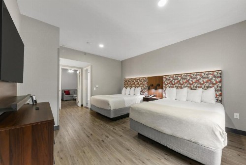 Hawthorn Suites by Wyndham College Station - image 12