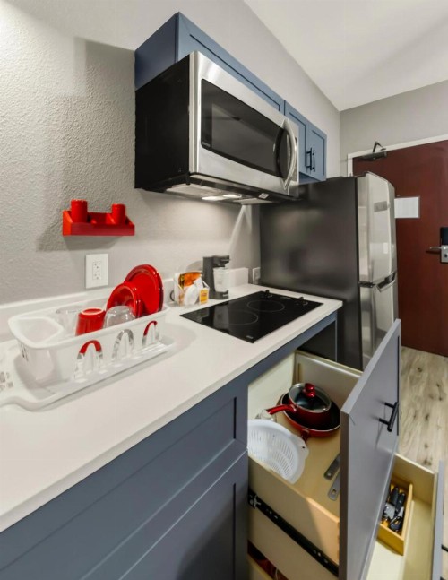Hawthorn Suites by Wyndham College Station - image 23