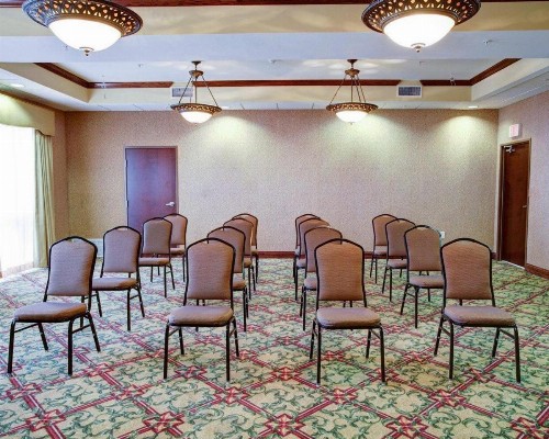 Comfort Suites University Drive - image 42