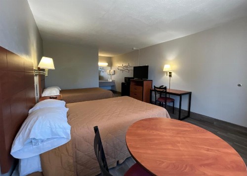 EZ Travel Inn College Station - image 4