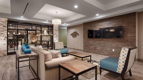 Best Western Plus College Station Inn & Suites - image 12
