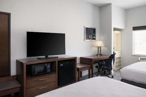 Best Western Plus College Station Inn & Suites - image 15