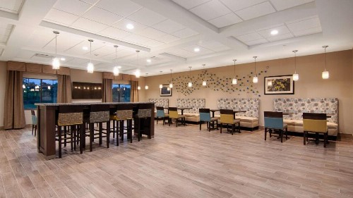 Best Western Plus College Station Inn & Suites - image 24