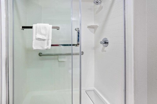La Quinta by Wyndham College Station South - image 11
