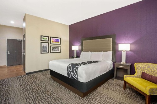 La Quinta by Wyndham College Station South - image 21
