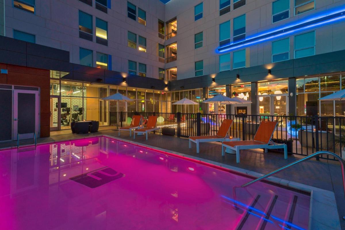 Aloft College Station - image 2