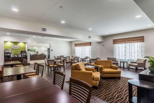 Sleep Inn & Suites College Station - image 27